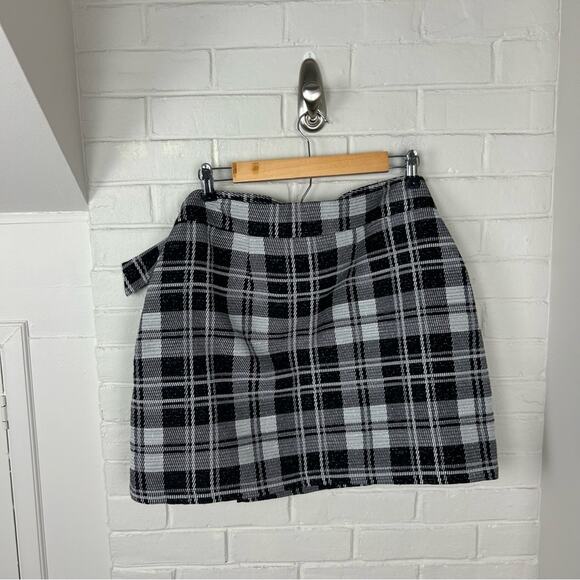 JustFab Black Plaid Knit Wrap Skirt Size XXL - Picture 9 of 10